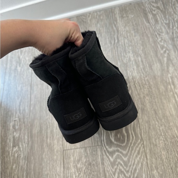 UGG Black Mini Boots 11 - Picture 7 of 8